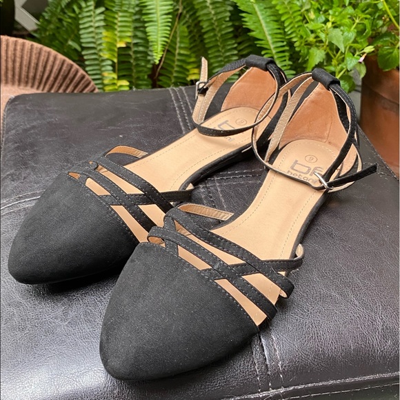 Betani Black Ankle-Strap Abela Flats Size 9, NWOB - Picture 8 of 9